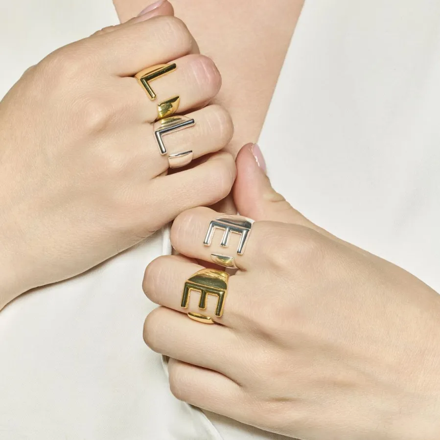 Anillo acabado oro amarillo 18k - Alphabet