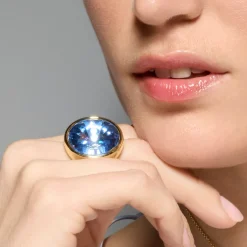 Anillo acabado oro amarillo de 18k y Cristal Azul - Cuako