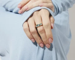 Anillo de Circonita Aguamarina acabado en oro amarillo de 18k - Eldine