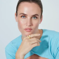 Anillo de Circonita Brillante acabado en oro amarillo de 18k - Zayl