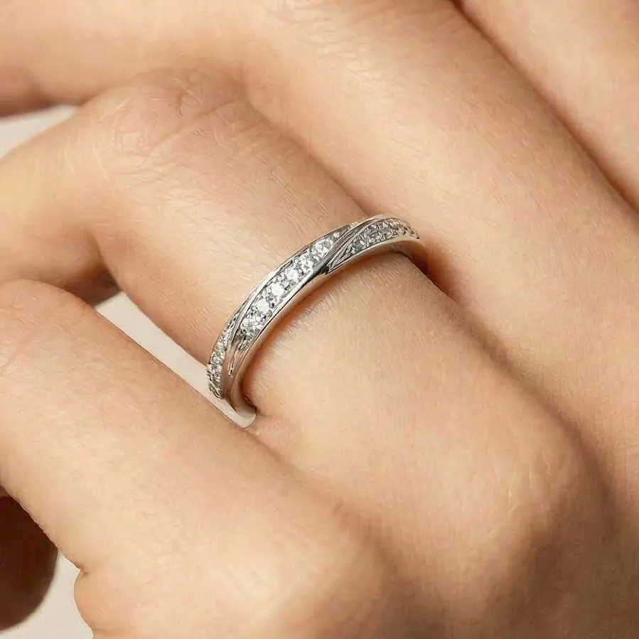 Anillo de Circonita Brillante Acabado En Plata - Frebal