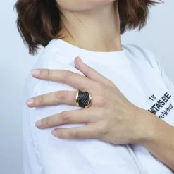 Anillo de Lacado Negro acabado en oro amarillo de 18k - Overci