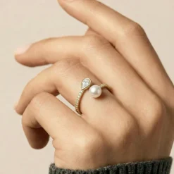 Anillo de Perla Blanca acabado en oro amarillo de 18k - Tian