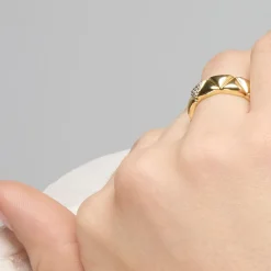 Anillo de Plata de Ley 925 y Circonita Brillante acabado oro amarillo de 18k - Imwa