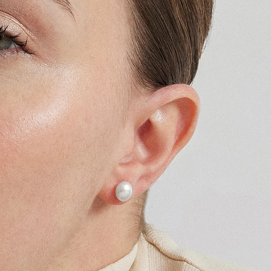 Pendientes de Plata de Ley 925 de 8mm con Perla Blanca acabados en rodio - Básico