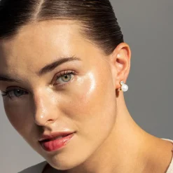 Pendientes de Plata de Ley 925 con Perla Blanca acabados en oro amarillo 18K - Essential